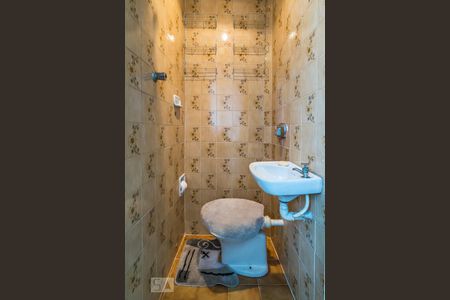 Apartamento à venda com 70m², 2 quartos e 1 vaga Apartamento à venda com 70m², 2 quartos e 1 vagaBanheiro de serviço