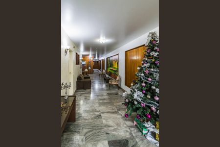 Apartamento à venda com 70m², 2 quartos e 1 vaga Apartamento à venda com 70m², 2 quartos e 1 vagaHall de entrada do prédio