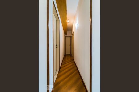 Apartamento à venda com 70m², 2 quartos e 1 vaga Apartamento à venda com 70m², 2 quartos e 1 vagaCorredor