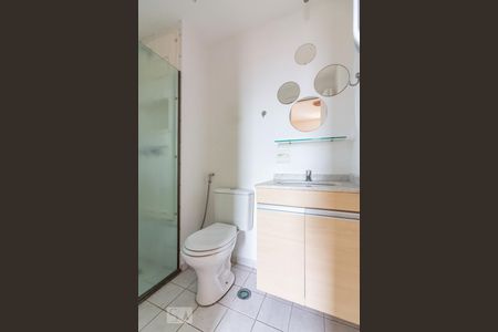 Banheiro da Suite de apartamento para alugar com 3 quartos, 69m² em Jardim Boa Vista (zona Oeste), São Paulo