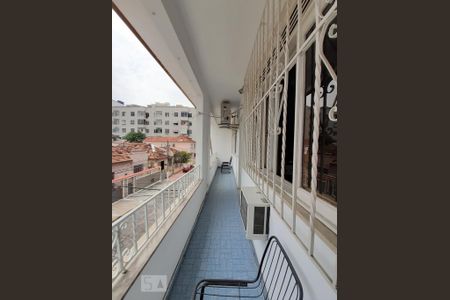 Casa de condomínio à venda com 150m², 4 quartos e 3 vagas Casa de condomínio à venda com 150m², 4 quartos e 3 vagasVaranda do Quarto 3