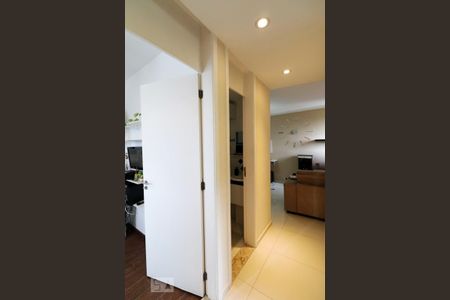 Apartamento para alugar com 63m², 3 quartos e 1 vagaCorredor