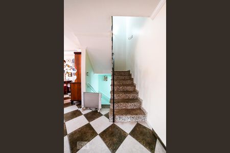 Escadas para Quartos de casa à venda com 3 quartos, 250m² em Vila Gustavo, São Paulo