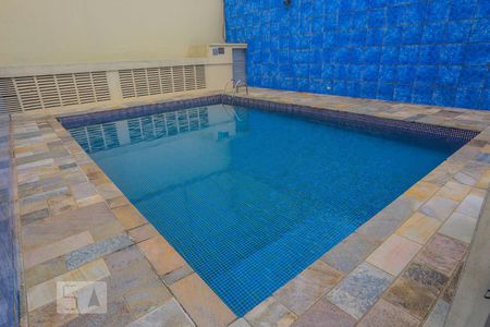 Apartamento para alugar com 55m², 2 quartos e 1 vaga Apartamento para alugar com 55m², 2 quartos e 1 vagaÁrea comum - Piscina