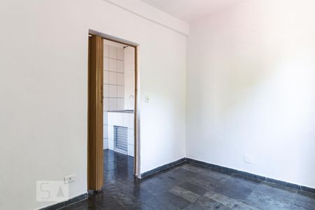 Quarto de kitnet/studio para alugar com 1 quarto, 30m² em Jardim Taquaral, São Paulo