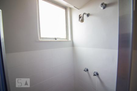 Apartamento à venda com 55m², 2 quartos e 1 vaga Apartamento à venda com 55m², 2 quartos e 1 vagaBanheiro