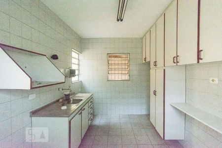 Casa à venda com 254m², 4 quartos e 2 vagasCozinha