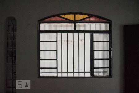 Quarto 1 de casa para alugar com 2 quartos, 60m² em Jardim Leblon, Belo Horizonte