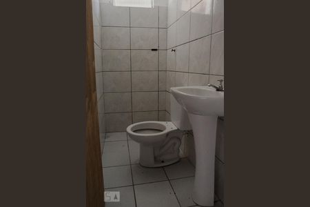 Banheiro de casa para alugar com 2 quartos, 60m² em Jardim Leblon, Belo Horizonte