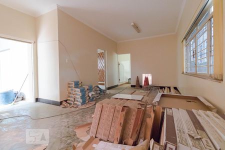 Casa para alugar com 200m², 3 quartos e 3 vagasSala