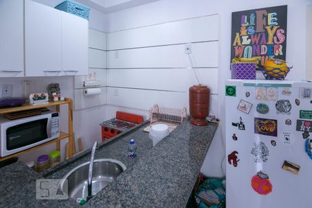 Cozinha de apartamento para alugar com 1 quarto, 32m² em Campos Elíseos, São Paulo