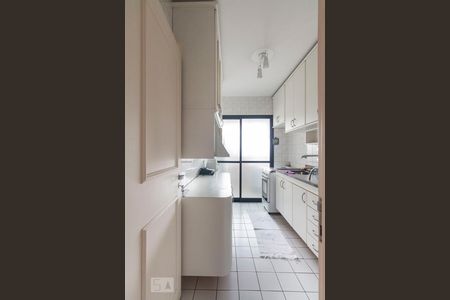 Apartamento para alugar com 70m², 2 quartos e 1 vagaCozinha