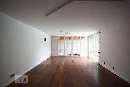 Sala 1 de casa à venda com 4 quartos, 400m² em Butantã, São Paulo