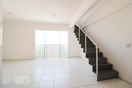 Sala de apartamento para alugar com 2 quartos, 77m² em Setor Leste Vila Nova, Goiânia