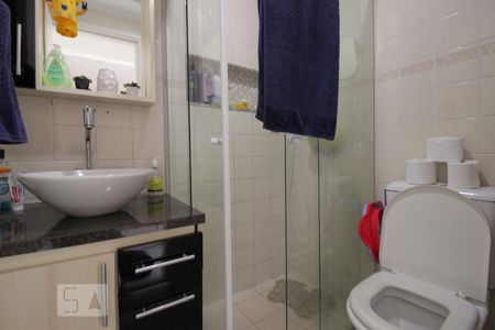 Banheiro de apartamento à venda com 2 quartos, 69m² em Vila Primavera, São Paulo