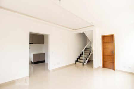Casa de condomínio para alugar com 210m², 3 quartos e 2 vagasSala
