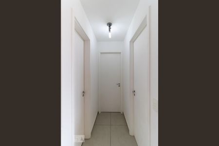 Corredor de apartamento para alugar com 2 quartos, 47m² em Liberdade, São Paulo