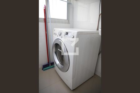 Apartamento para alugar com 58m², 2 quartos e 1 vagaÁrea de Serviço