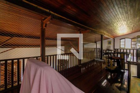 Casa à venda com 1400m², 3 quartos e 5 vagas Casa à venda com 1400m², 3 quartos e 5 vagasMezanino