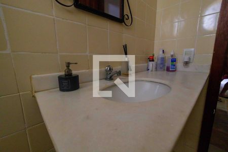 Casa à venda com 1400m², 3 quartos e 5 vagas Casa à venda com 1400m², 3 quartos e 5 vagasLavabo