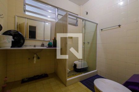 Casa à venda com 1400m², 3 quartos e 5 vagas Casa à venda com 1400m², 3 quartos e 5 vagasBanheiro Social