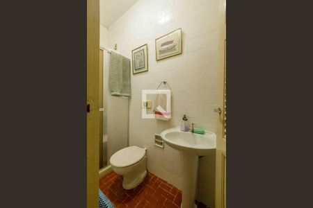 Casa à venda com 1400m², 3 quartos e 5 vagas Casa à venda com 1400m², 3 quartos e 5 vagasBanheiro da Suíte 2