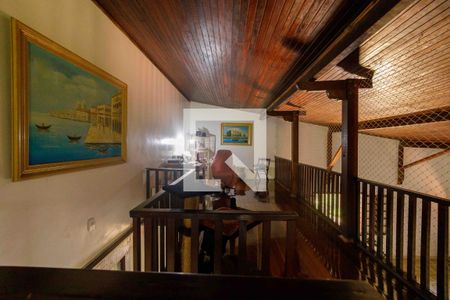 Casa à venda com 1400m², 3 quartos e 5 vagas Casa à venda com 1400m², 3 quartos e 5 vagasMezanino