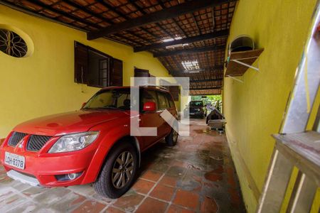 Casa à venda com 1400m², 3 quartos e 5 vagas Casa à venda com 1400m², 3 quartos e 5 vagasGaragem