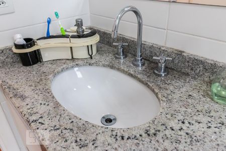 Apartamento para alugar com 107m², 2 quartos e 2 vagasDetalhe do Banheiro da Suíte 2