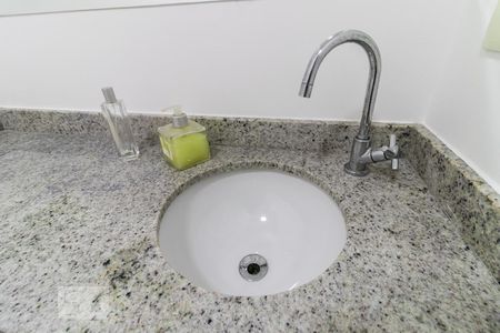 Detalhe do Lavabo de apartamento para alugar com 2 quartos, 107m² em Empresarial 18 do Forte, Barueri