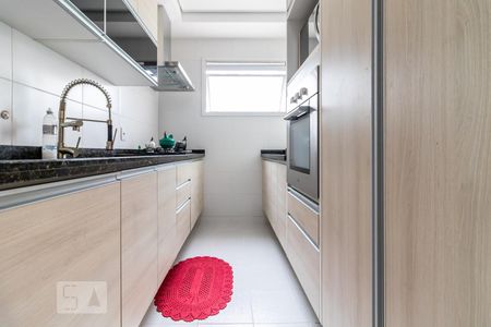 Apartamento para alugar com 107m², 2 quartos e 2 vagasCozinha