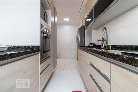 Apartamento para alugar com 107m², 2 quartos e 2 vagasCozinha