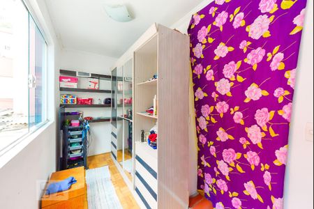 Casa à venda com 110m², 3 quartos e 1 vaga Casa à venda com 110m², 3 quartos e 1 vagaSuíte