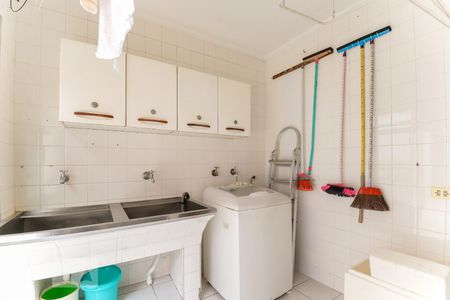 Casa à venda com 300m², 3 quartos e 5 vagasÁrea de serviço