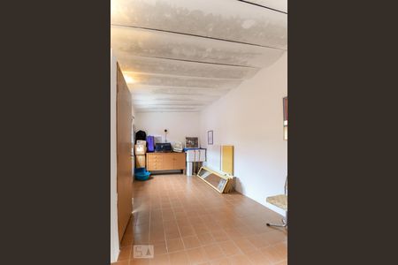 Casa à venda com 300m², 3 quartos e 5 vagasQuarto extra