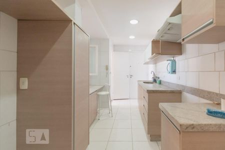 Apartamento para alugar com 80m², 2 quartos e 1 vaga Apartamento para alugar com 80m², 2 quartos e 1 vagaCozinha