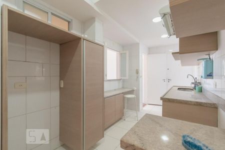 Apartamento para alugar com 80m², 2 quartos e 1 vaga Apartamento para alugar com 80m², 2 quartos e 1 vagaCozinha