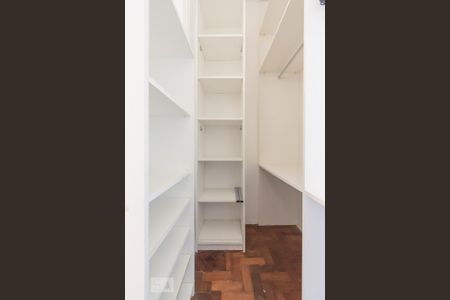 Apartamento para alugar com 80m², 2 quartos e 1 vaga Apartamento para alugar com 80m², 2 quartos e 1 vagaCloset