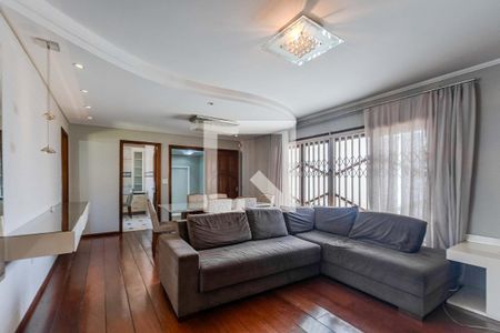 Casa à venda com 200m², 4 quartos e 2 vagasSala