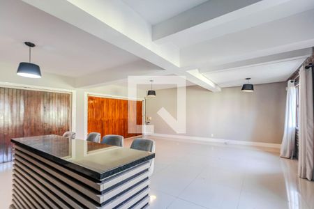 Sala de casa para alugar com 4 quartos, 200m² em Partenon, Porto Alegre