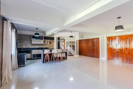 Casa à venda com 200m², 4 quartos e 2 vagasSala