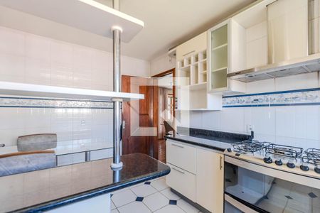 Casa à venda com 200m², 4 quartos e 2 vagasCozinha