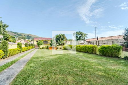 Casa à venda com 200m², 4 quartos e 2 vagasFachada