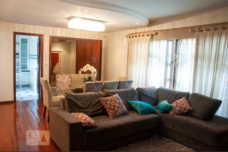 Sala de casa para alugar com 3 quartos, 200m² em Partenon, Porto Alegre