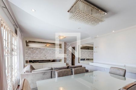 Casa à venda com 200m², 4 quartos e 2 vagasSala