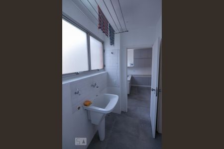 Apartamento para alugar com 90m², 2 quartos e 1 vaga Apartamento para alugar com 90m², 2 quartos e 1 vagaÁrea de Serviço