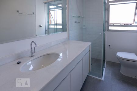 Apartamento para alugar com 90m², 2 quartos e 1 vaga Apartamento para alugar com 90m², 2 quartos e 1 vagaBanheiro Social
