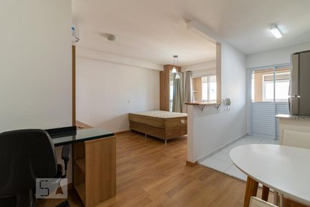 Apartamento à venda com 42m², 1 quarto e 1 vagaEntrada
