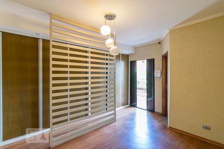 Quarto 1 Suite de casa para alugar com 3 quartos, 130m² em Vila Scarpelli, Santo André