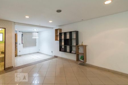 Sala de casa para alugar com 3 quartos, 130m² em Vila Scarpelli, Santo André
